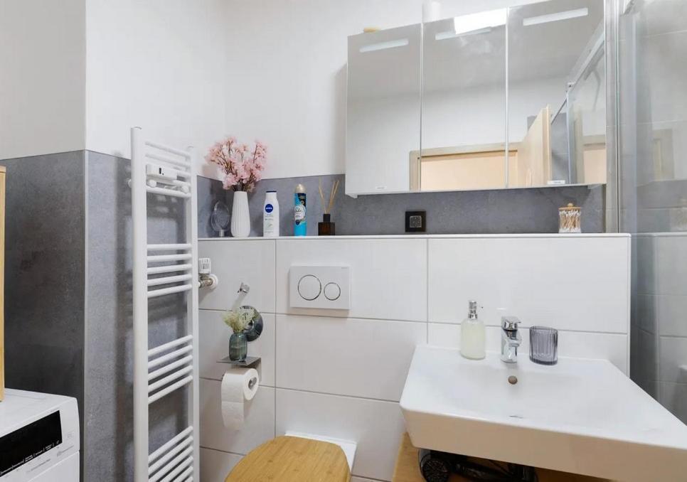 Homestay Oase Mit Kueche, Smart Tv *
